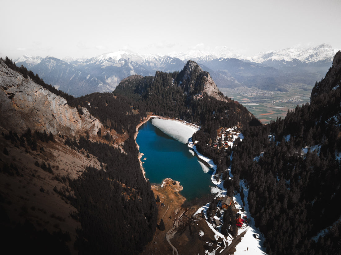 Lac de Taney : Un Écrin de Nature Suisse à Explorer